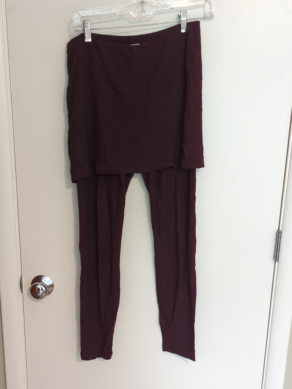 CAbi M'Leggings Skirted Leggings in Plum